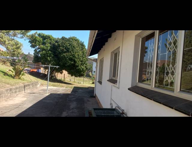 3 BEDROOM HOUSE TO LET IN UMHLATUZANA